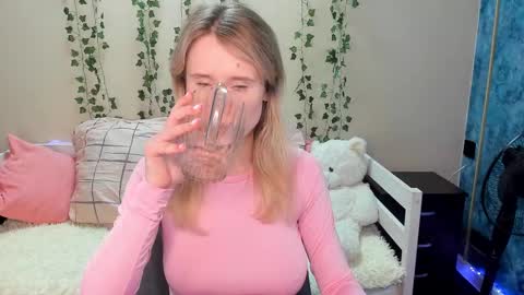 Snapshot of _adel_brooks_ chatting on March 2025 09:51:02 PM adel online show from March 2025 09:51:02 PM