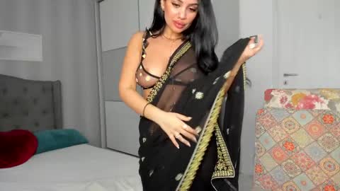 Adelle online show from April 2026 01:19:01 PM