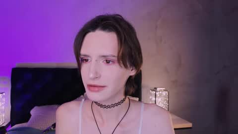 adrian online show from September 2025 05:42:02 AM