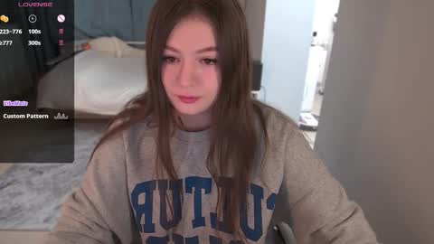 Snapshot of _aein_emy_ chatting on October 2025 06:49:01 AM Emy online show from October 2025 06:49:01 AM