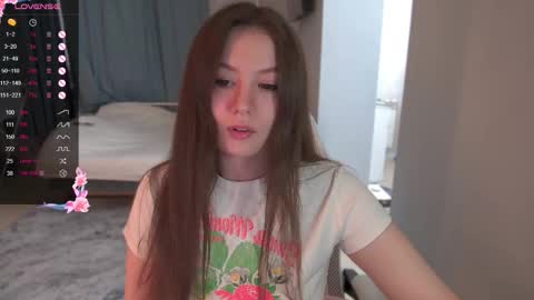 Snapshot of _aein_emy_ chatting on October 2025 06:36:02 AM Emy online show from October 2025 06:36:02 AM