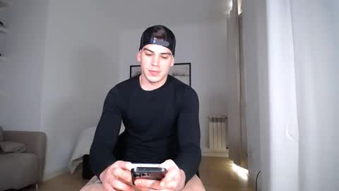 _aesthetic online show from April 2026 04:11:02 PM