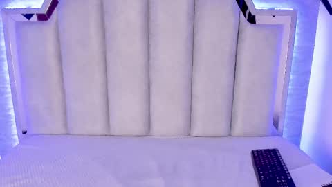  Alaia online show from February 2025 03:05:01 PM