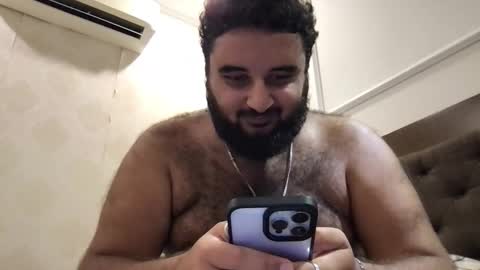 Snapshot of _alan_bear_ chatting on May 2026 06:58:01 PM Alan online show from May 2026 06:58:01 PM