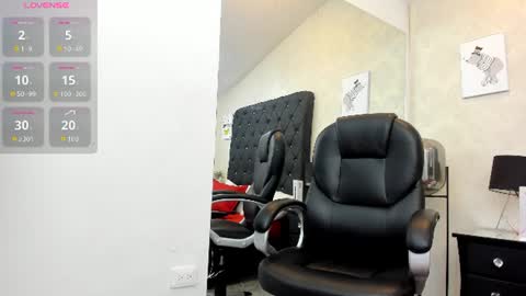 _alana_johnson online show from July 2026 12:12:01 PM