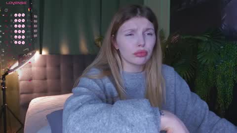 Snapshot of _aleksa chatting on December 2024 12:03:01 PM Alexa online show from December 2024 12:03:01 PM