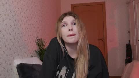 Snapshot of _aleksa chatting on December 2024 12:40:02 PM Alexa online show from December 2024 12:40:02 PM