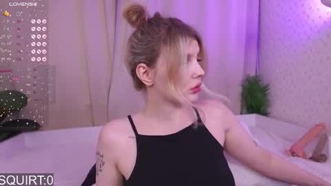 Snapshot of _aleksa chatting on September 2025 05:13:01 PM Alexa online show from September 2025 05:13:01 PM