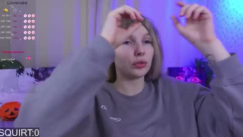 Snapshot of _aleksa chatting on October 2025 05:51:02 AM Alexa online show from October 2025 05:51:02 AM