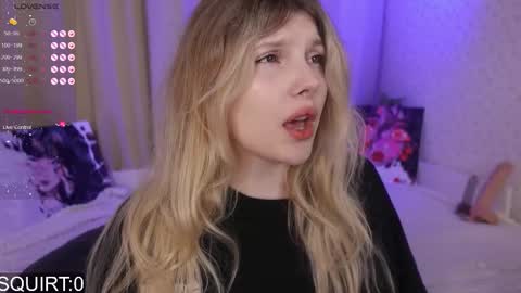 Snapshot of _aleksa chatting on November 2025 06:44:01 AM Alexa online show from November 2025 06:44:01 AM