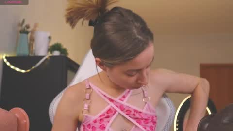 _alexa_gold_ online show from December 2024 11:41:01 AM