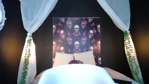 Snapshot of _alhanna chatting on December 2024 07:00:02 PM Alhanna online show from December 2024 07:00:02 PM