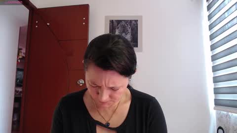 _alice_horny_ online show from March 2026 05:18:02 PM