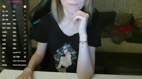 Snapshot of _alicecullen_ chatting on November 2025 03:36:01 PM AliceCullen online show from November 2025 03:36:01 PM