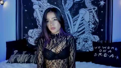 Snapshot of _alicesasha_ chatting on November 2025 06:46:01 AM _alicesasha_ online show from November 2025 06:46:01 AM