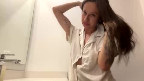 _alyson online show from June 2026 02:28:02 AM