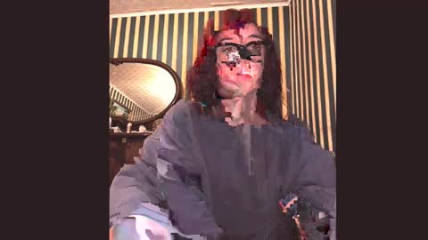 Amber online show from October 2025 06:51:01 PM