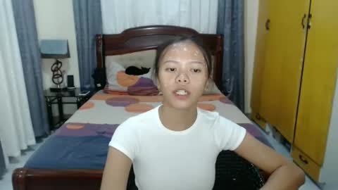 Snapshot of _amberxxx chatting on February 2025 09:11:02 PM Amber online show from February 2025 09:11:02 PM