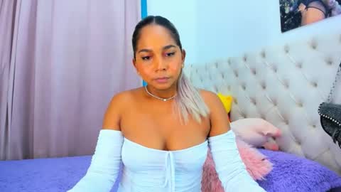 Snapshot of _analia chatting on January 2025 01:31:02 AM Analia online show from January 2025 01:31:02 AM