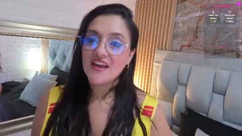 Snapshot of _andrealopez chatting on June 2026 03:45:01 AM _andrealopez online show from June 2026 03:45:01 AM