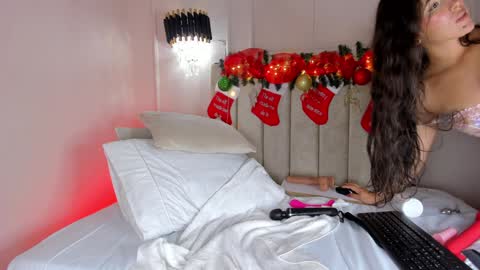 Snapshot of _angela_x chatting on December 2024 12:48:02 AM ngela online show from December 2024 12:48:02 AM