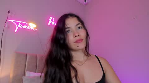 Snapshot of _angela_x chatting on January 2025 05:48:01 PM ngela online show from January 2025 05:48:01 PM