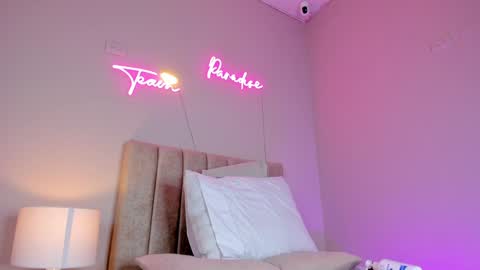 Snapshot of _angela_x chatting on January 2025 02:46:01 PM ngela online show from January 2025 02:46:01 PM