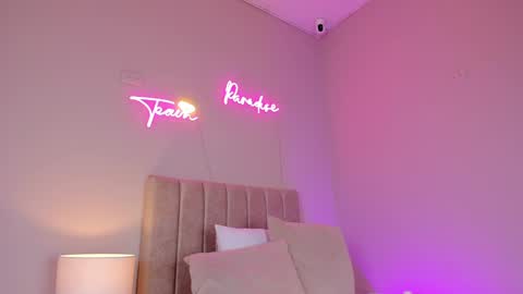 Snapshot of _angela_x chatting on January 2025 05:42:02 PM ngela online show from January 2025 05:42:02 PM