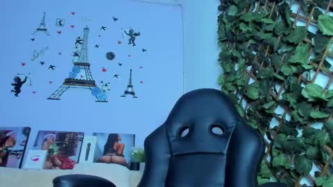 Snapshot of _angelnaugthy_ chatting on December 2024 03:21:02 AM ANGEL online show from December 2024 03:21:02 AM