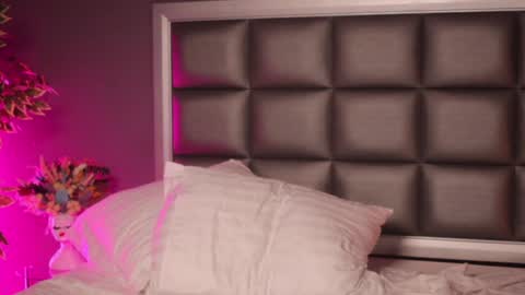 Snapshot of _anna_bloom chatting on January 2025 02:31:02 AM Anna online show from January 2025 02:31:02 AM