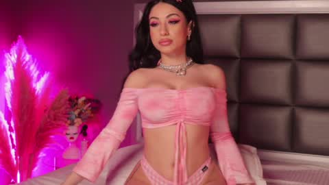 Snapshot of _anna_bloom chatting on February 2025 11:25:02 PM Anna online show from February 2025 11:25:02 PM