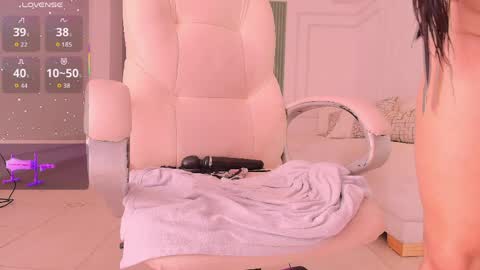 Snapshot of _anna_parker_ chatting on April 2026 09:04:02 PM Ana online show from April 2026 09:04:02 PM