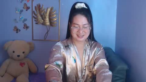 Snapshot of _arah chatting on February 2026 01:32:02 AM arah online show from February 2026 01:32:02 AM