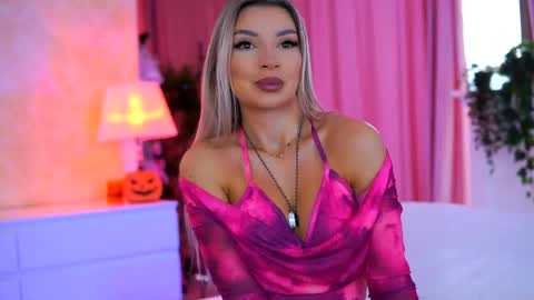 Snapshot of _arielle chatting on November 2025 10:26:01 AM Arielle online show from November 2025 10:26:01 AM