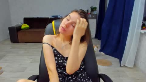 Snapshot of _arina_cox__ chatting on February 2025 02:14:02 AM Arina online show from February 2025 02:14:02 AM