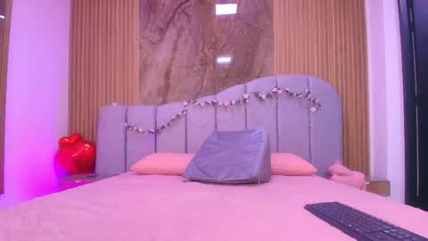Arlet online show from May 2026 03:15:02 AM