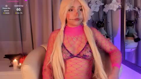   online show from October 2025 05:15:01 AM