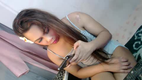 _asiancutie online show from June 2026 02:03:01 AM