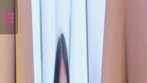 Aura online show from January 2025 03:23:01 AM