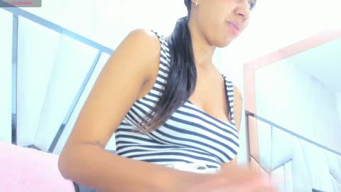 Aura online show from February 2025 03:06:01 AM