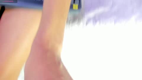 Aura online show from February 2025 03:13:02 AM