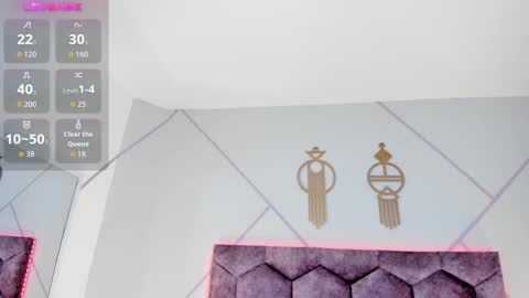 _aurora_collins_ online show from October 2025 12:52:02 PM