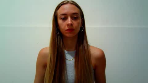 _aurora_sweet online show from September 2025 07:42:01 AM