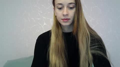 _aurora_sweet online show from October 2025 12:13:02 PM