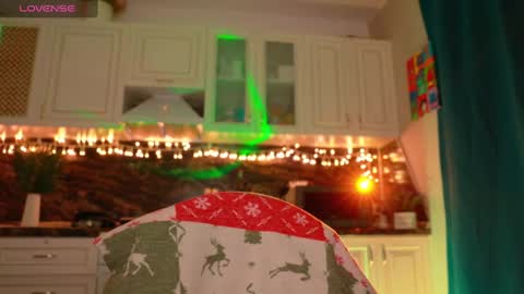 Snapshot of _axolot_ chatting on December 2024 03:21:02 AM Olivia online show from December 2024 03:21:02 AM