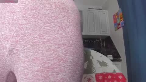 Snapshot of _axolot_ chatting on January 2025 10:58:02 PM Olivia online show from January 2025 10:58:02 PM