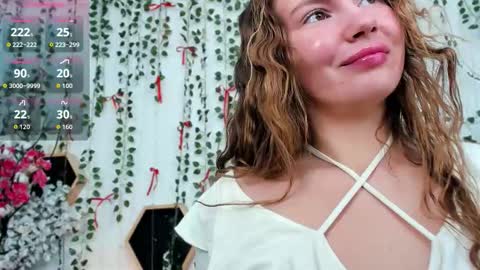 Snapshot of _bellaclark chatting on March 2026 08:52:02 PM Bella online show from March 2026 08:52:02 PM