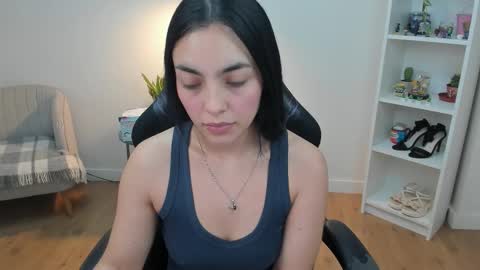 Snapshot of _bellaevans_ chatting on March 2026 05:47:02 AM Bella Evans online show from March 2026 05:47:02 AM