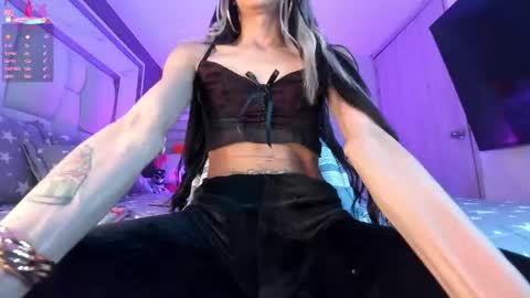_bellaswwet_ online show from February 2026 05:27:02 PM