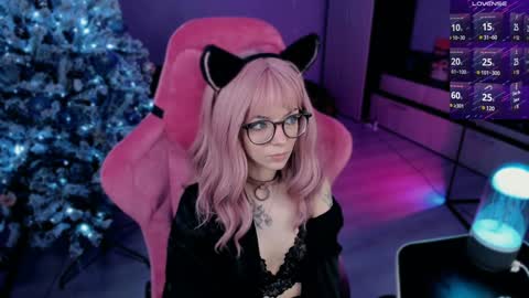 Snapshot of _black_fox__ chatting on December 2024 09:20:02 PM Olivia Subscribe to my Fansly - online show from December 2024 09:20:02 PM